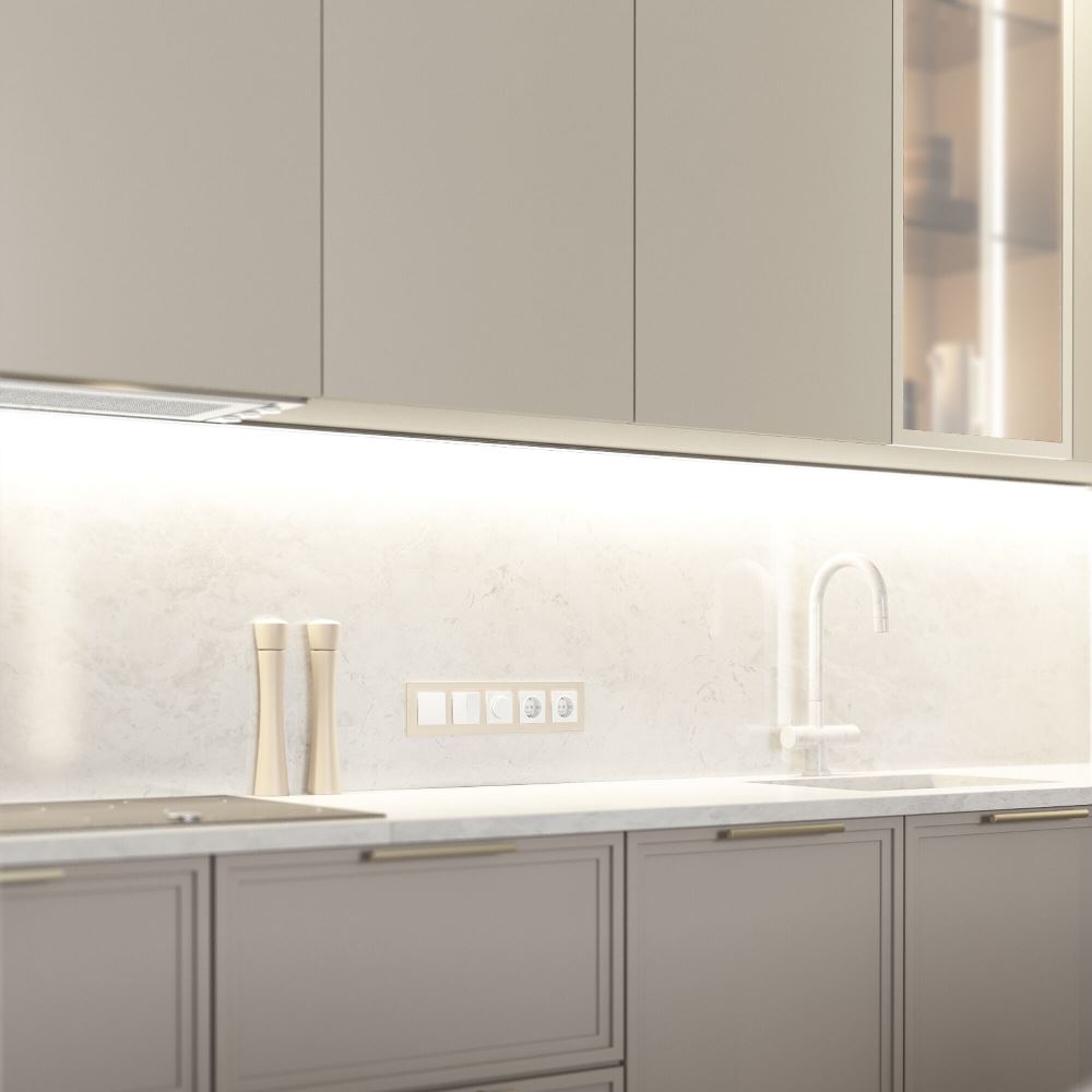 Рамка стеклянная Werkel Senso на 5 постов soft-touch Шампань W0053111 — изображение 3