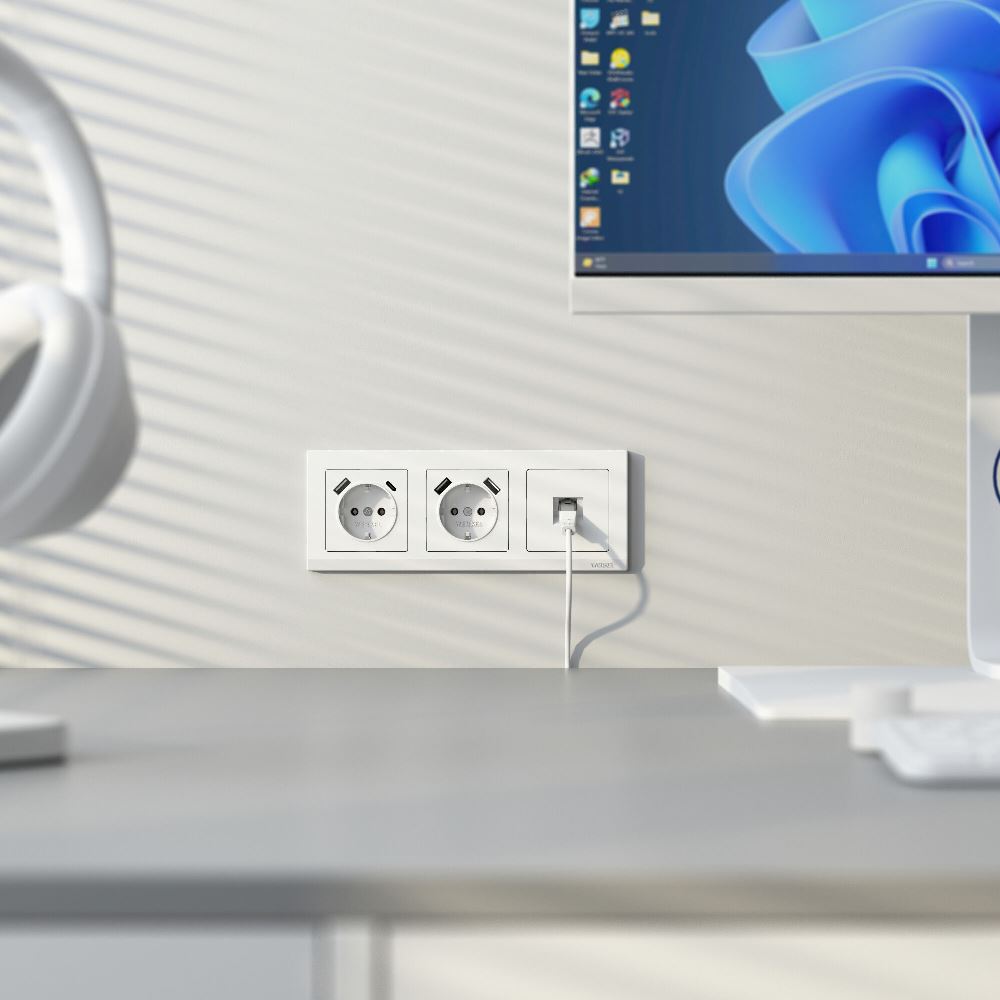 Розетка встраиваемая Werkel с заземлением, шторками и USB тип A+C Белый матовый W1171761 — изображение 3